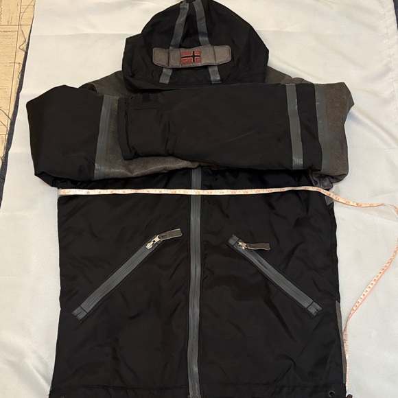Napapijri Black and Gray Ski Jacket Size L - Picture 10 of 16